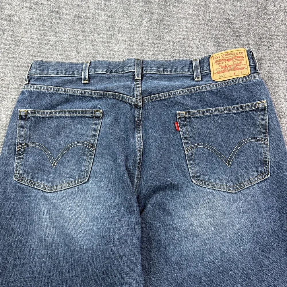 Vintage Levis 569 Mens Loose Straight Jeans 38x30 Blue Medium Wash Y2K Denim